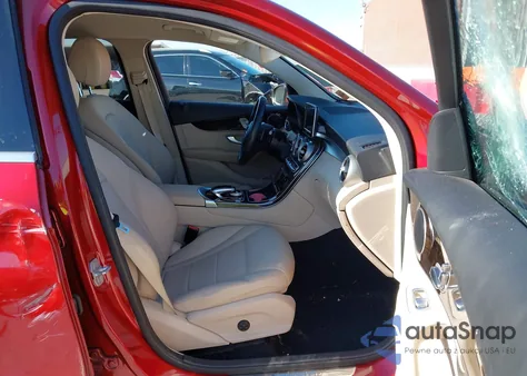 2016 Mercedes-Benz Glc 300 from USA, damaged, VIN WDC0G4JB1GF005535